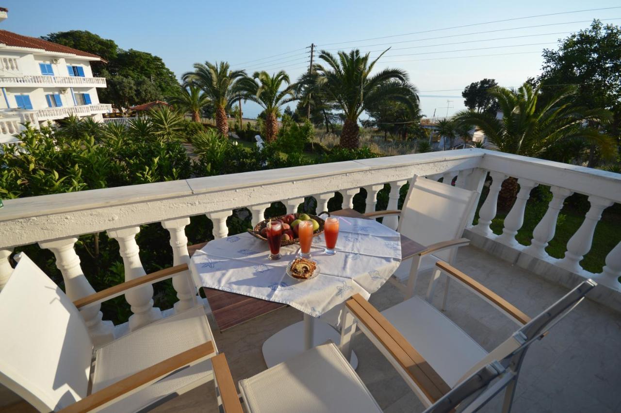 Hotel Paraktio Nea Kallikrateia Экстерьер фото